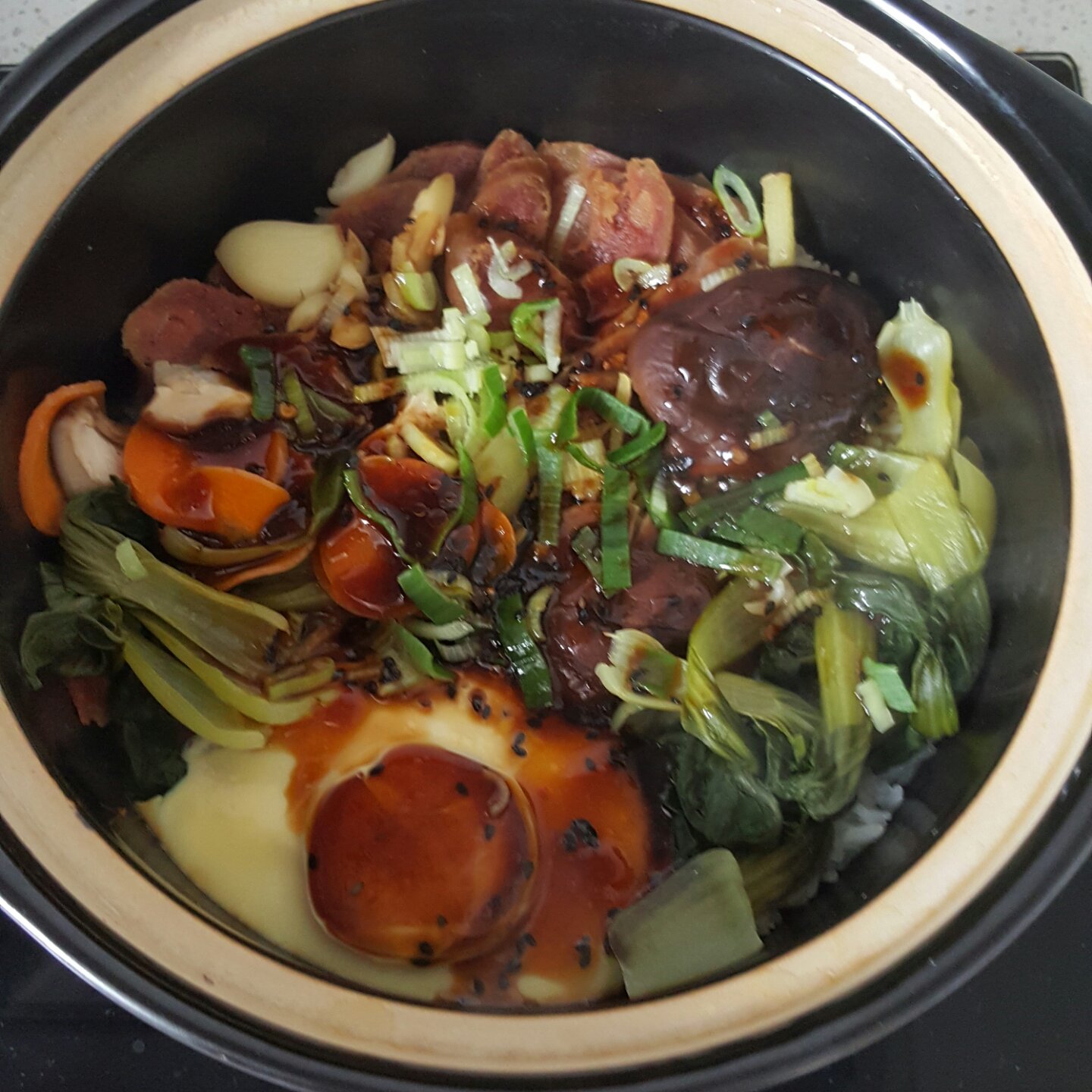 香肠煲仔饭
