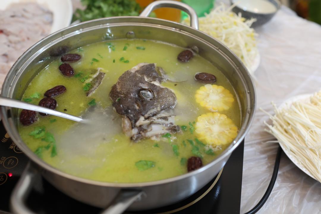 东海石斑鱼火锅