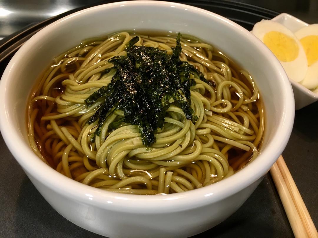 夏日绿茶茶汤荞麦面