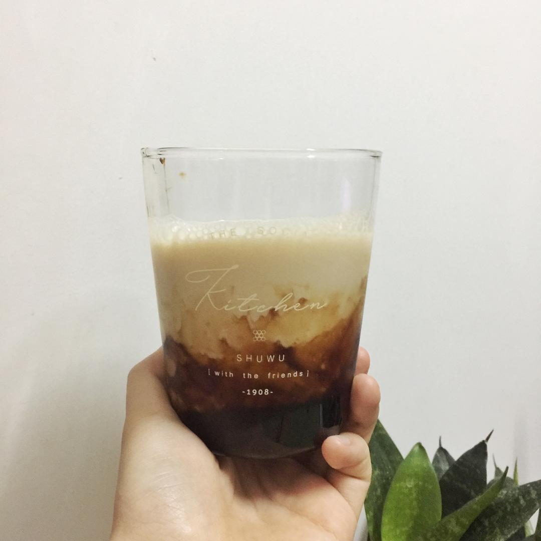 黑糖珍珠鲜奶-在家喝鹿角巷