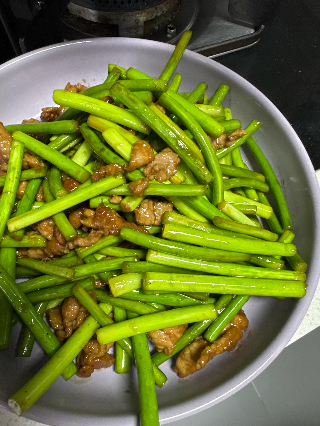 快手家常菜 蒜苔（蒜苗）炒肉
