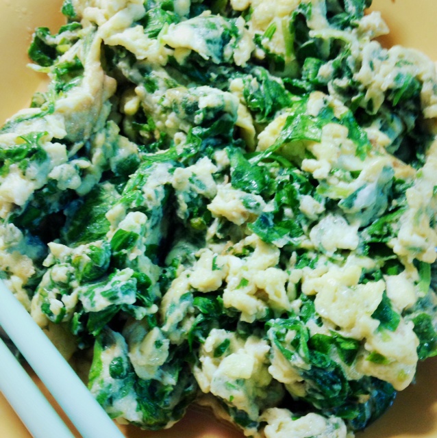 芹菜叶炒鸡蛋