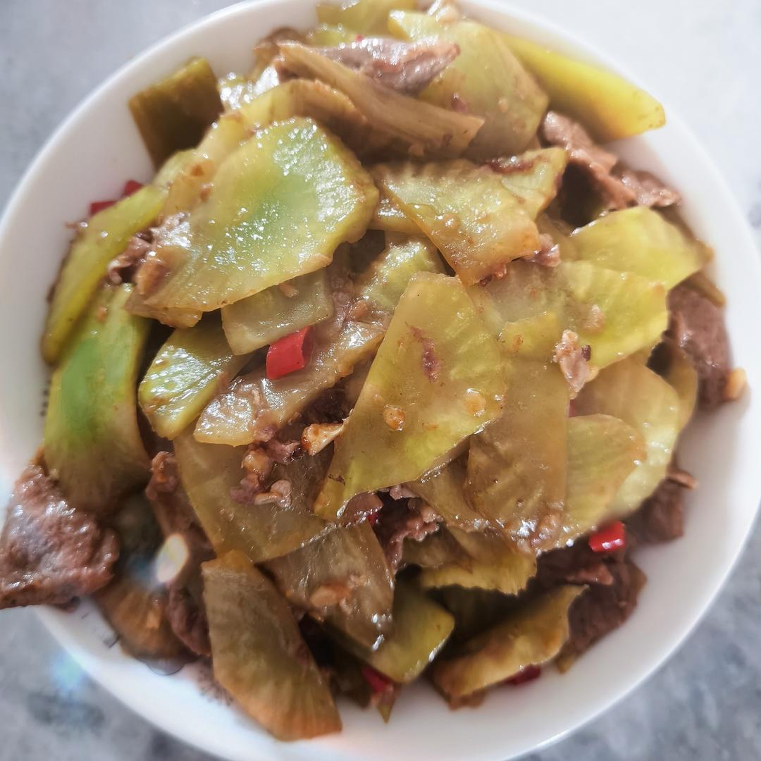 莴笋炒牛肉