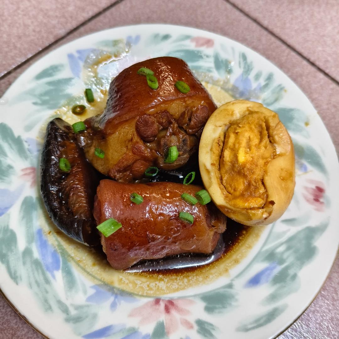 可以送三碗米饭的红烧卤猪尾巴