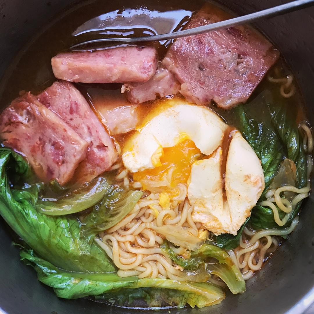 煮方便面（蕃茄味