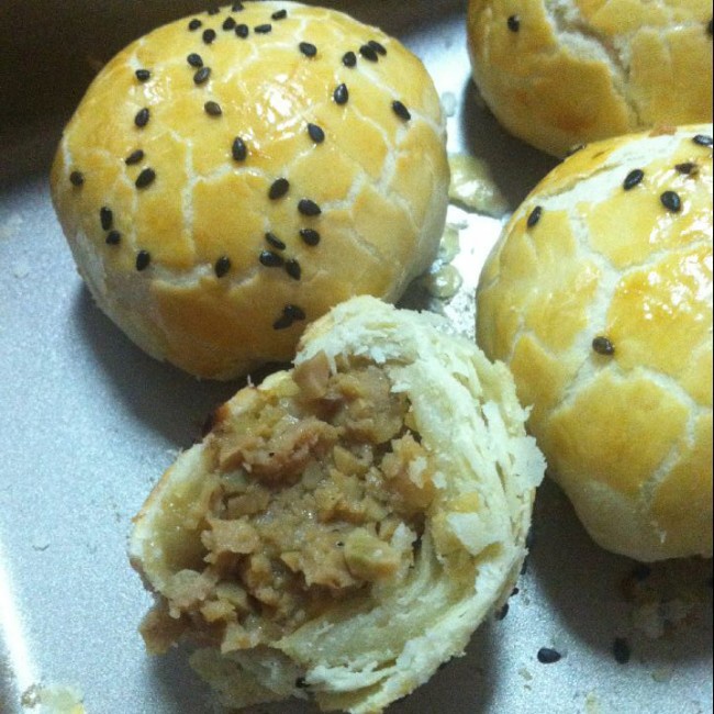 泳式鲜肉榨菜月饼