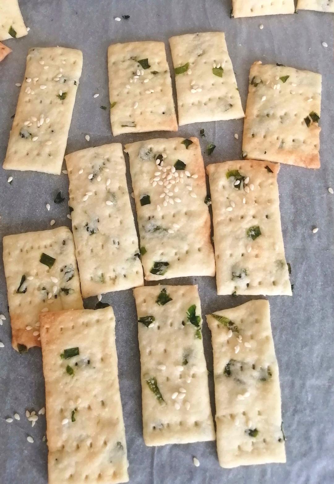 香葱苏打饼干   葱香味浓   酥松无比   无糖低油   养胃减肥  附细节视频