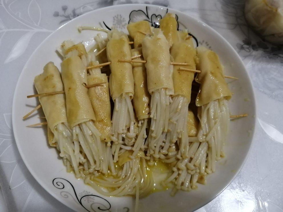 比肉还好吃的金针菇豆皮卷