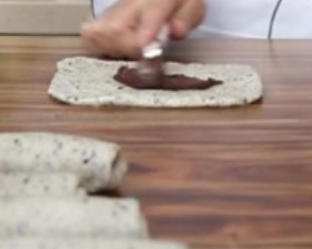 黑芝麻贝果的做法 步骤5