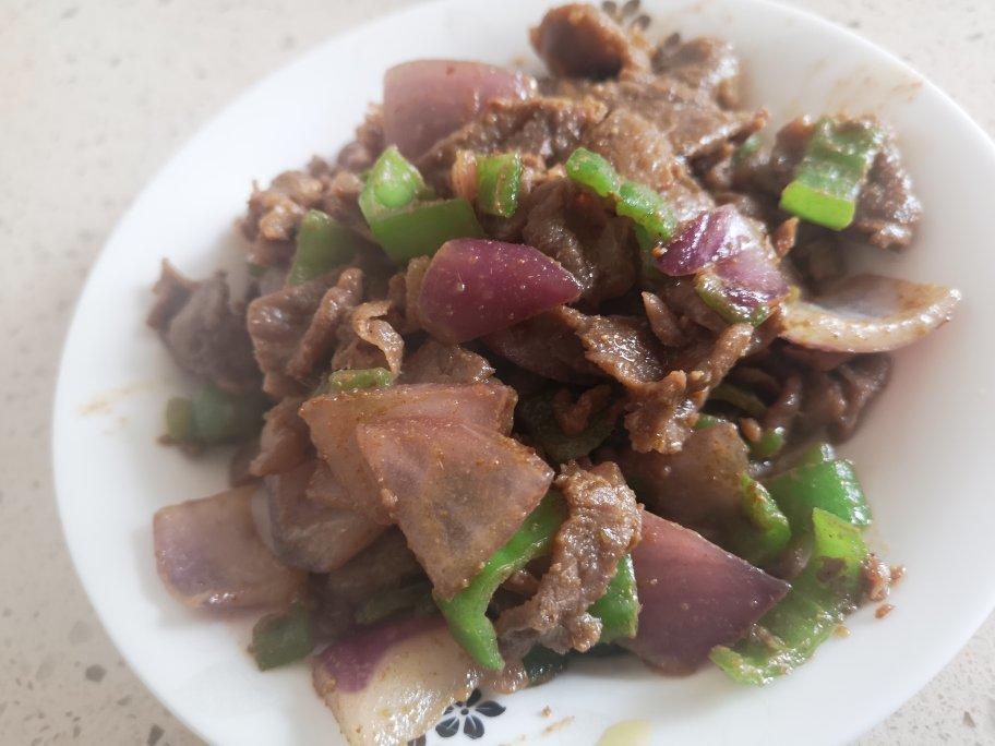 洋葱青椒炒牛肉