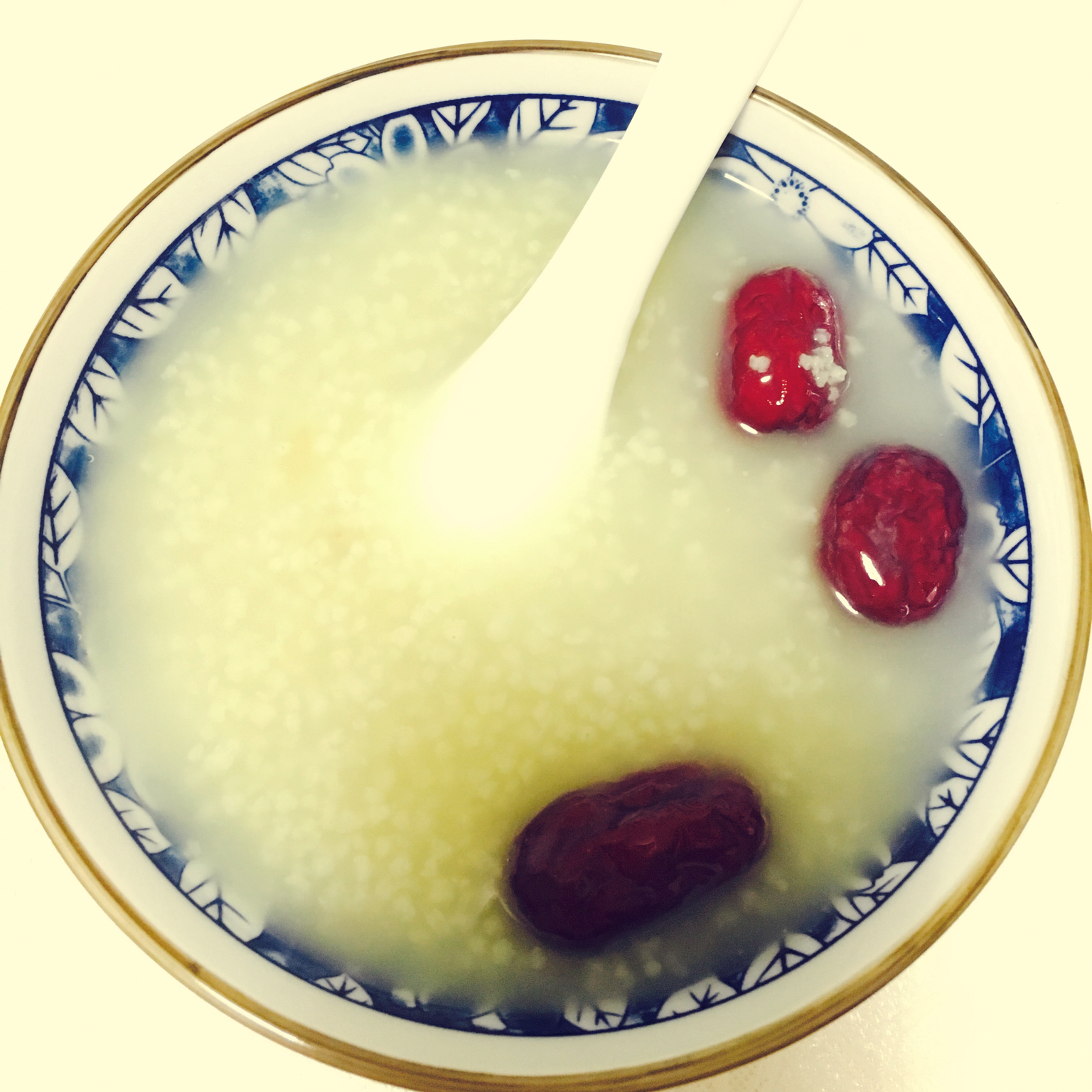 红枣小米粥
