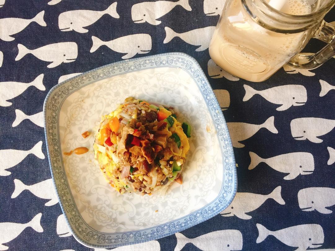 每天，叫醒我的是早餐