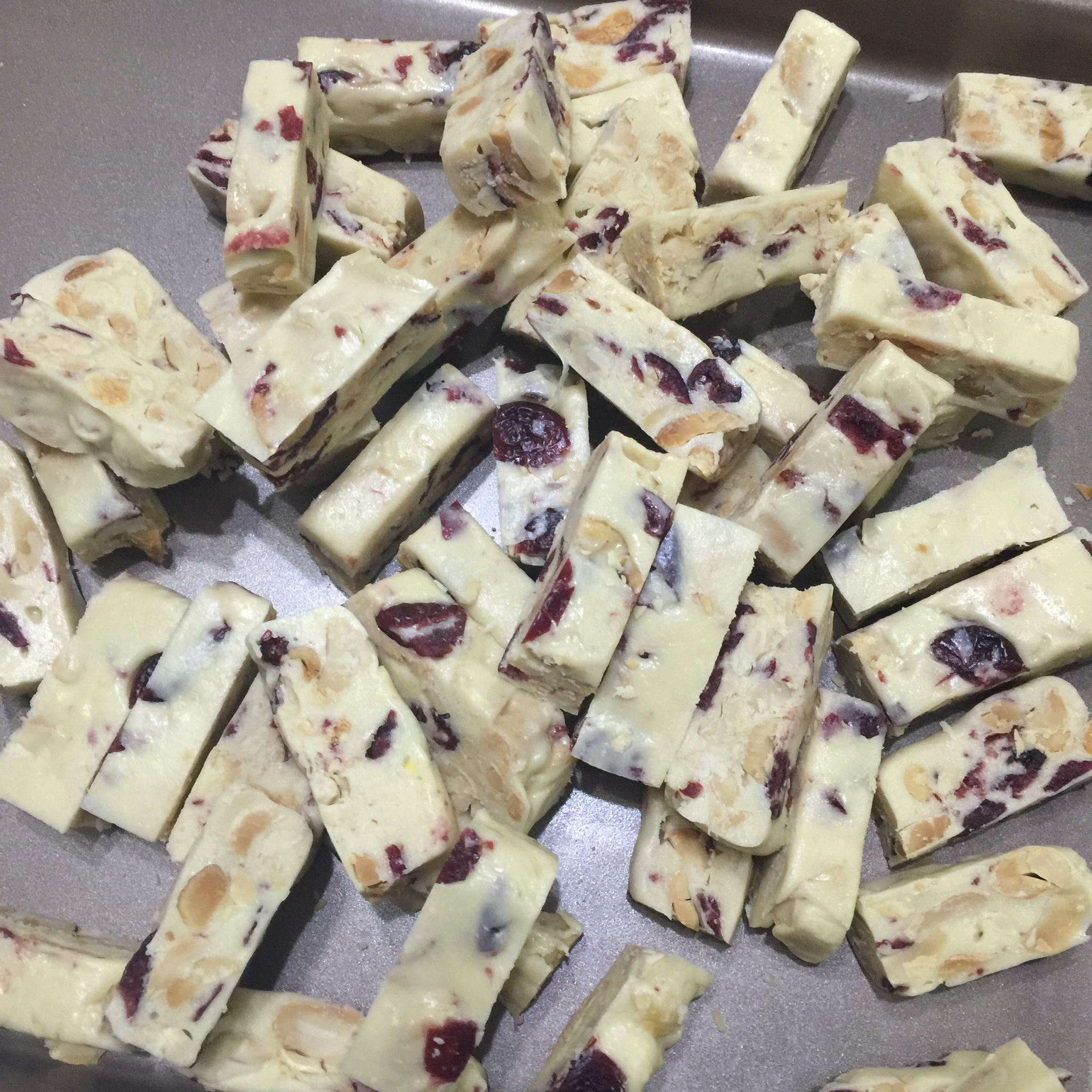 超详细TIPS—自制超美味牛轧糖（熬糖版），秒杀棉花糖版