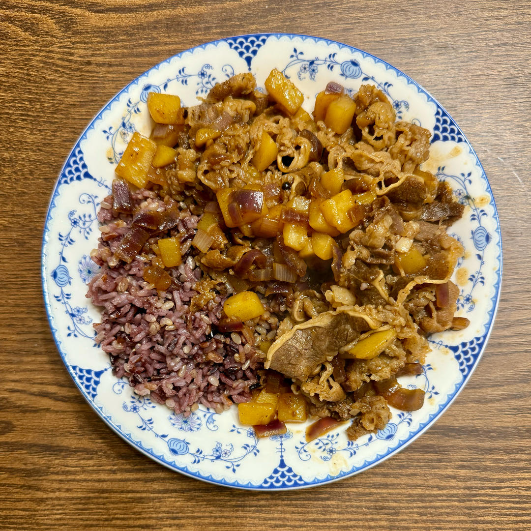 好吃到舔碗底的土豆肥牛拌饭