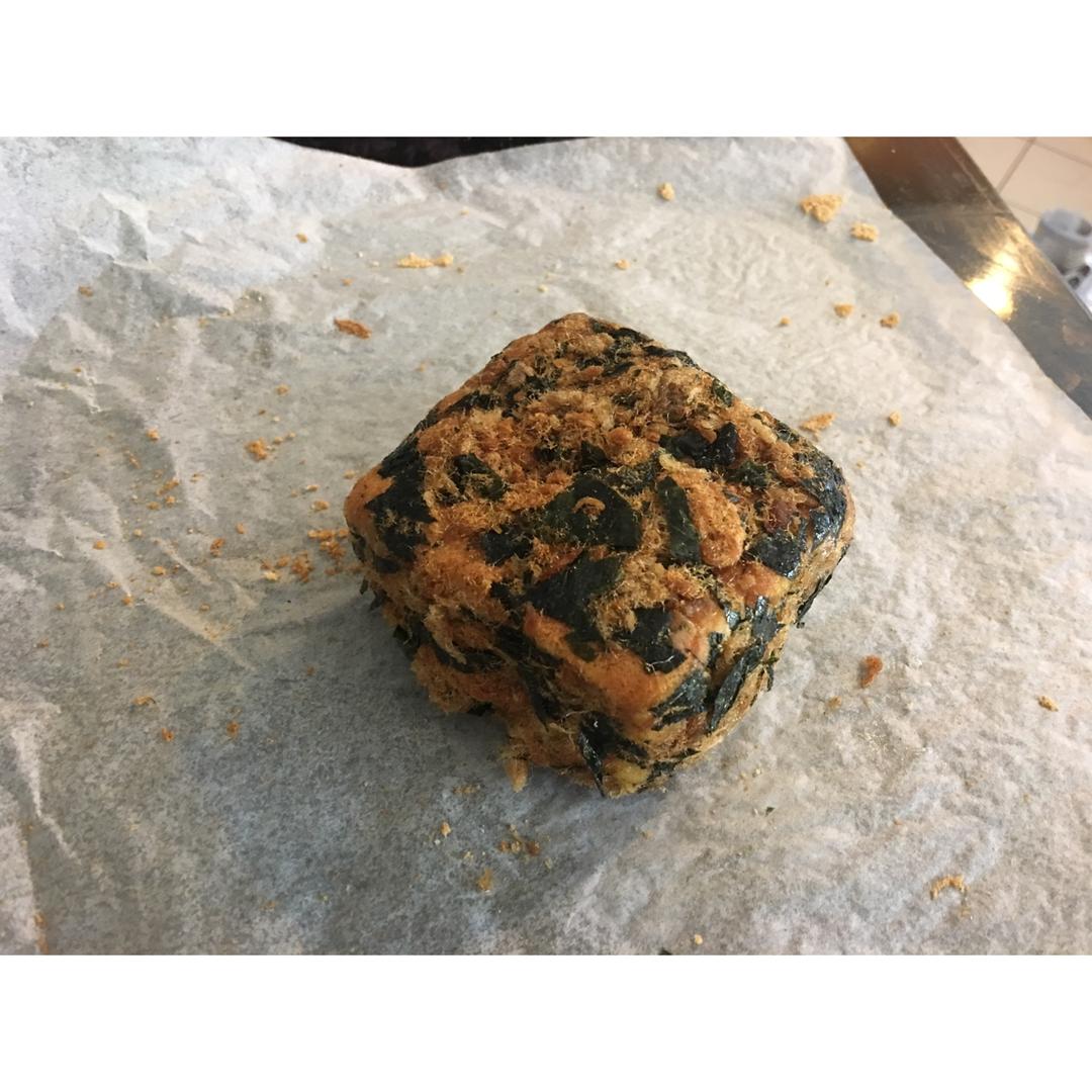 海苔肉松蛋糕