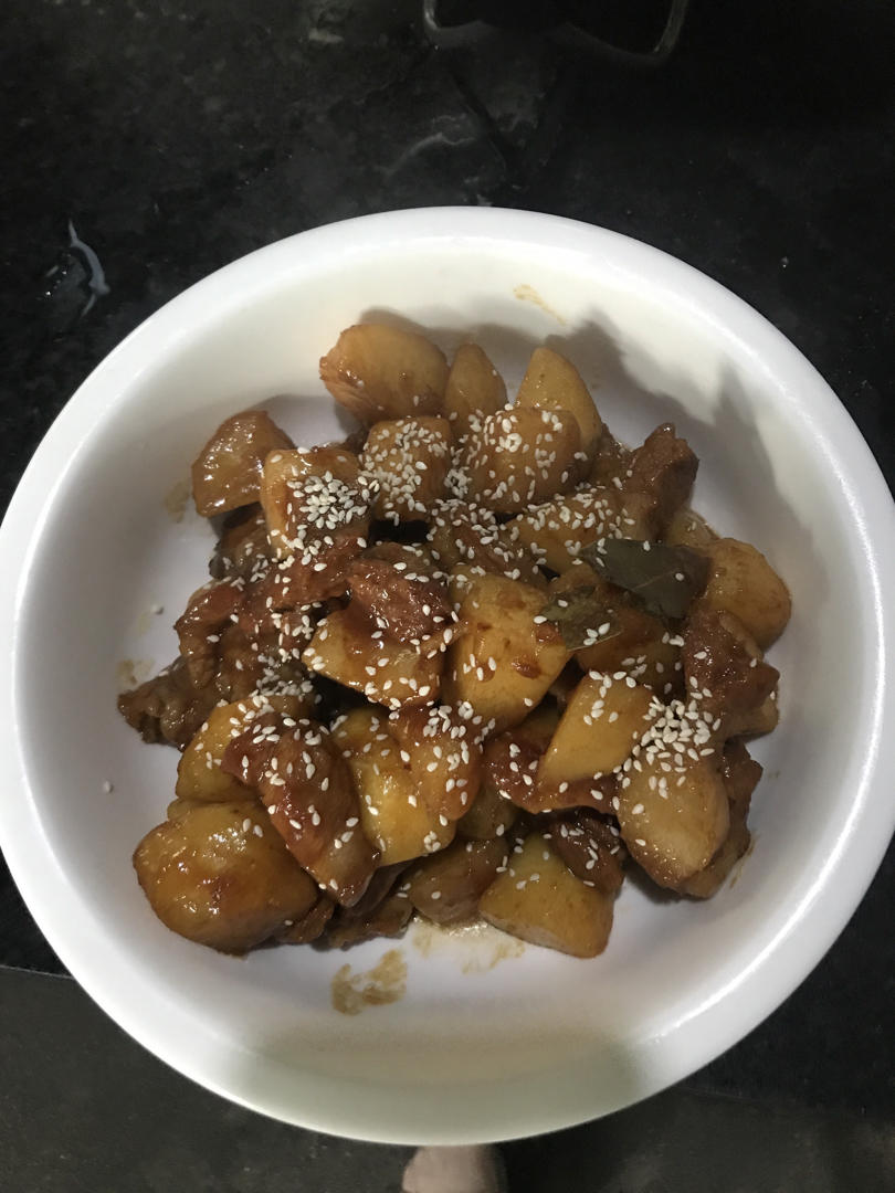 红烧肉炖土豆