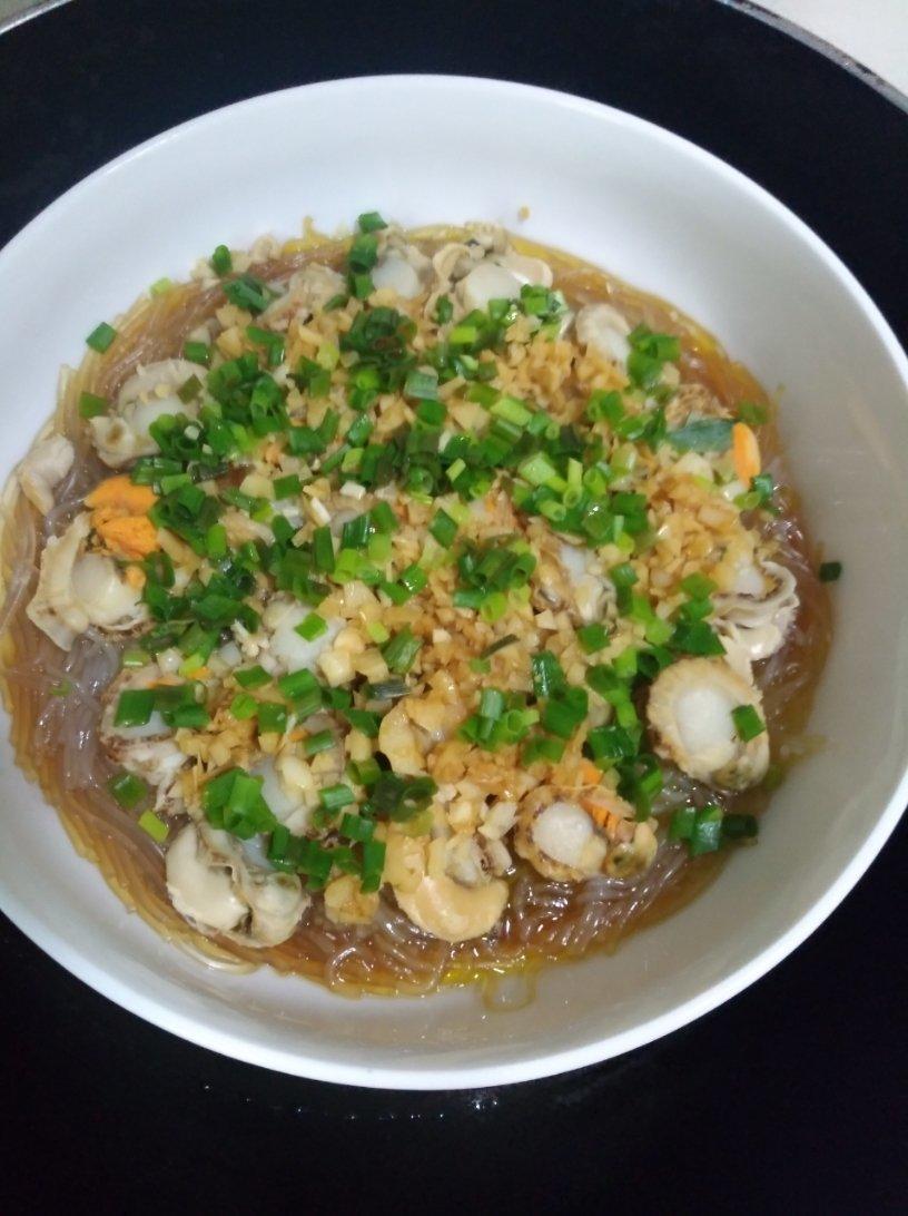 蒜蓉扇贝肉蒸粉丝