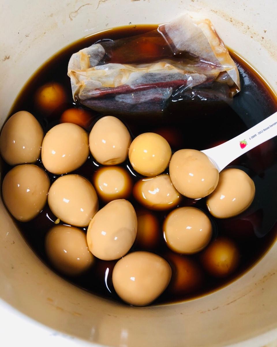 乡巴佬卤鹌鹑蛋