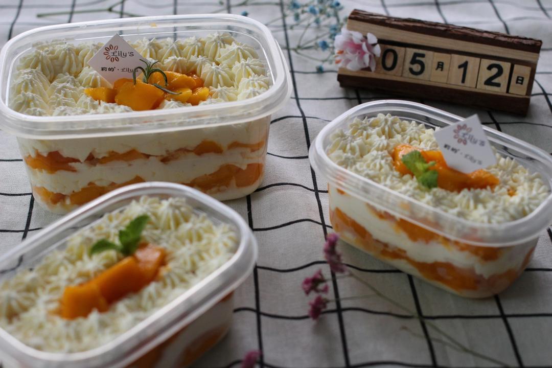 简单快手的便当饭盒水果盒子蛋糕