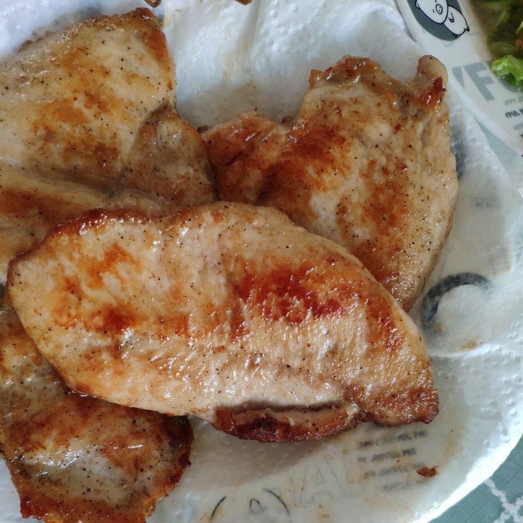 【嫩煎鸡胸肉】