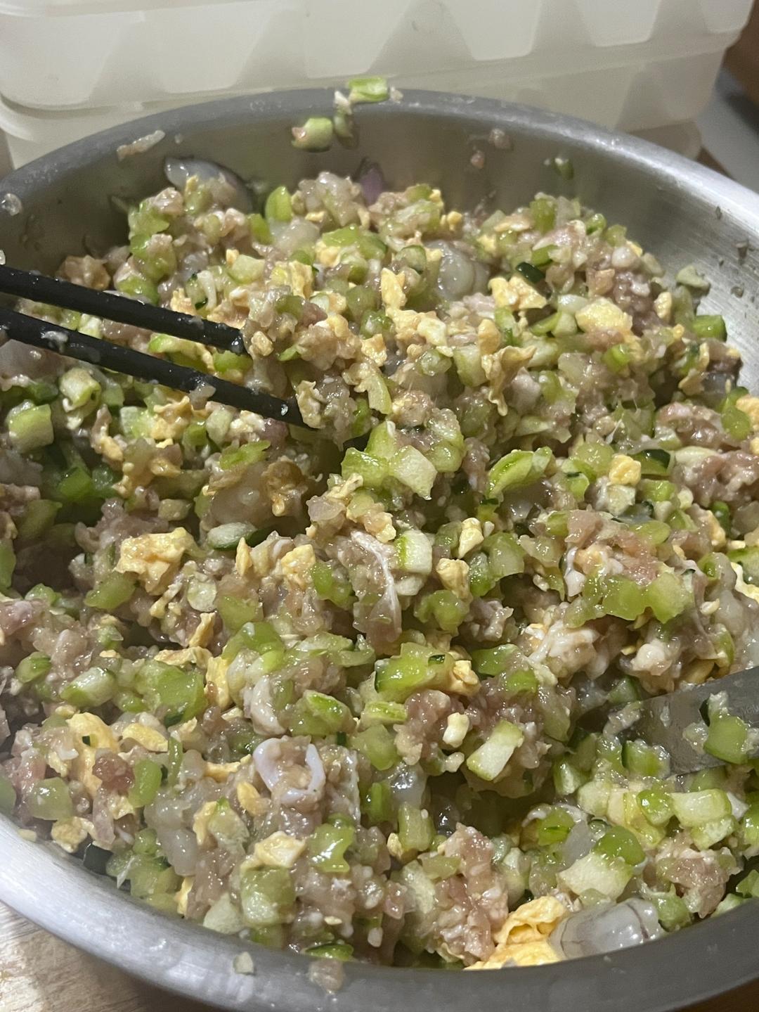 堂妈小厨——金牌黄瓜虾仁水饺