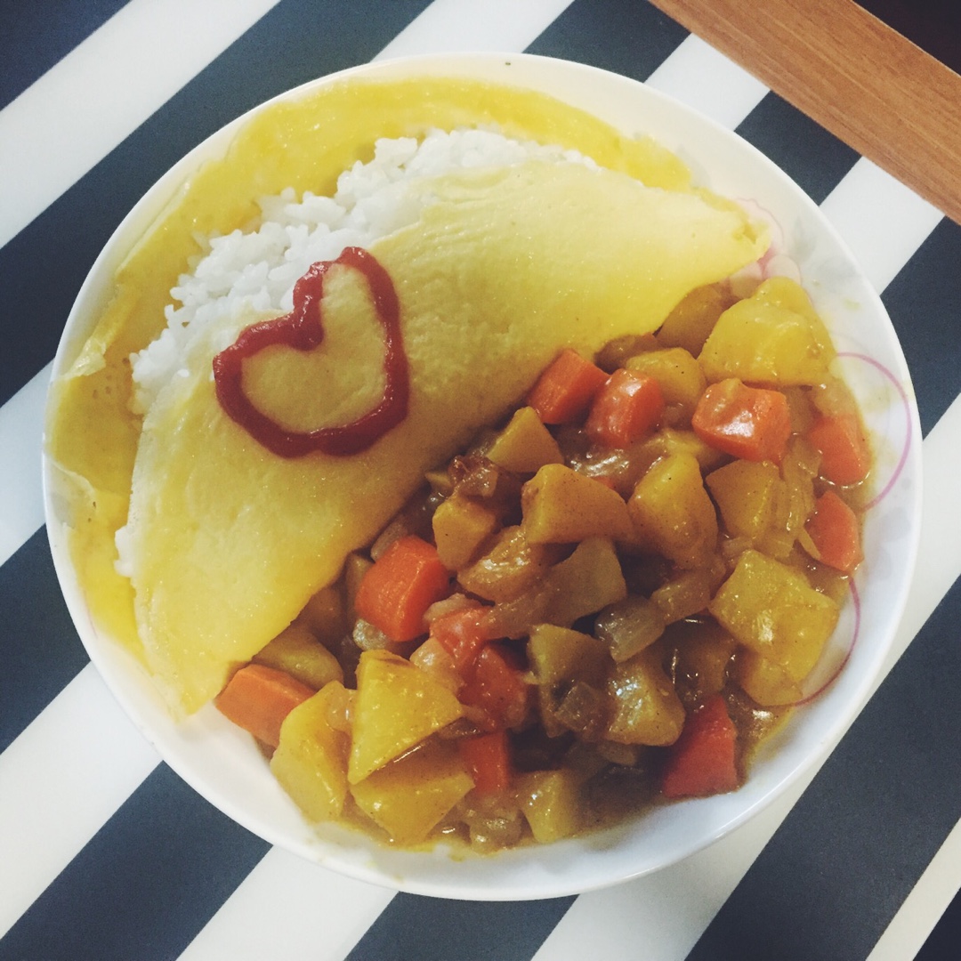 咖喱蛋包饭