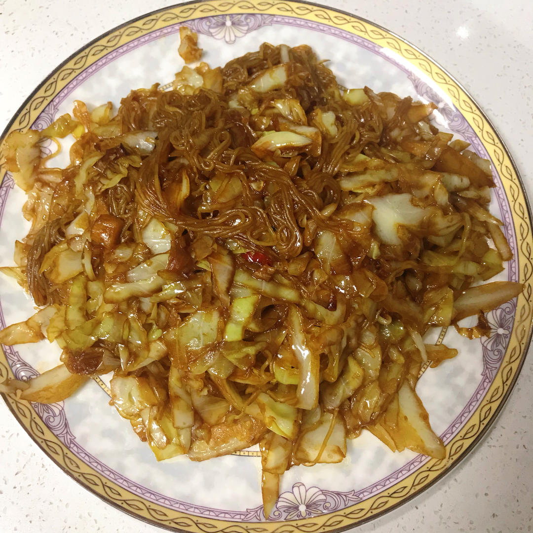 最近爱吃粉丝粉条～包菜炒粉丝