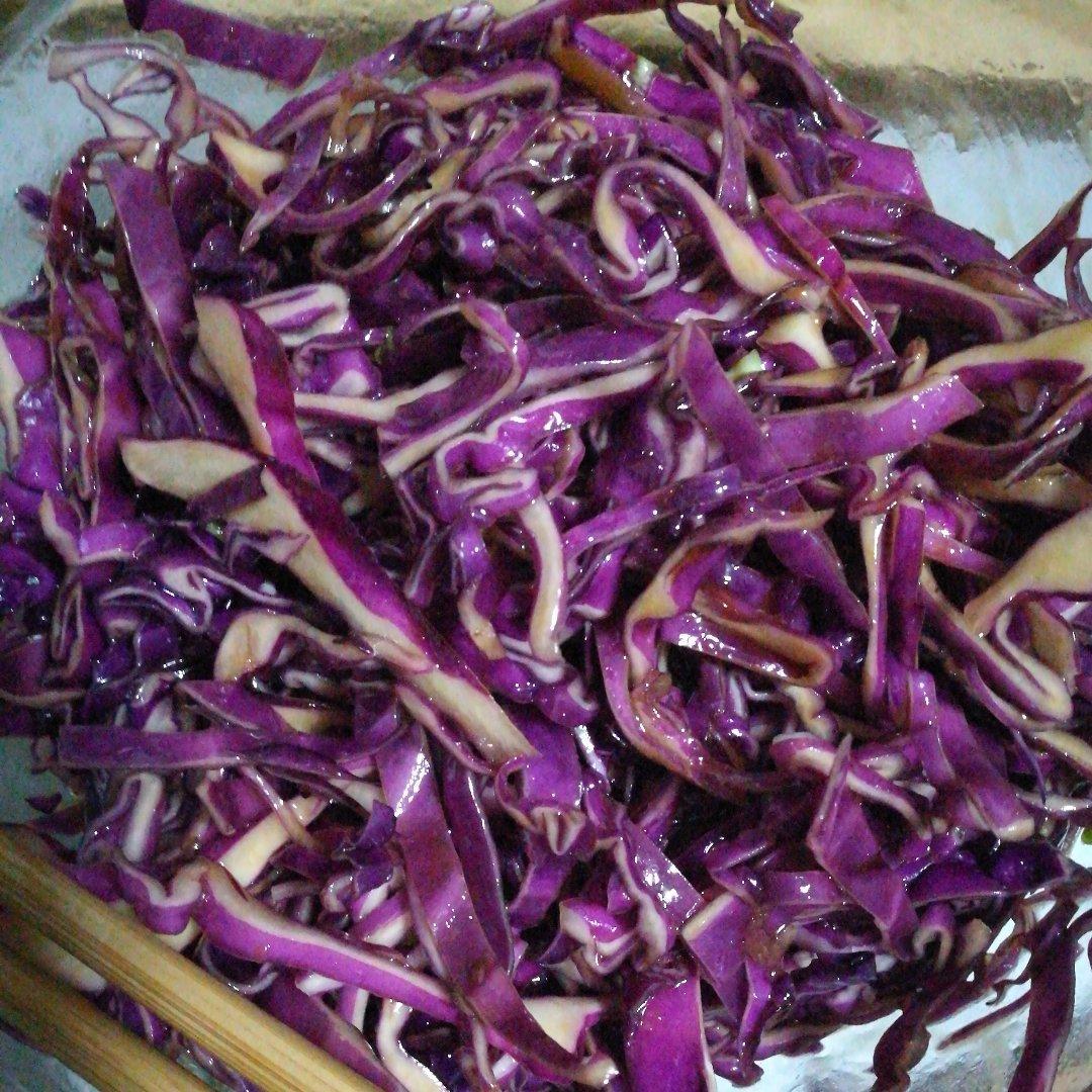 最简单的凉拌紫甘蓝（油泼版本）