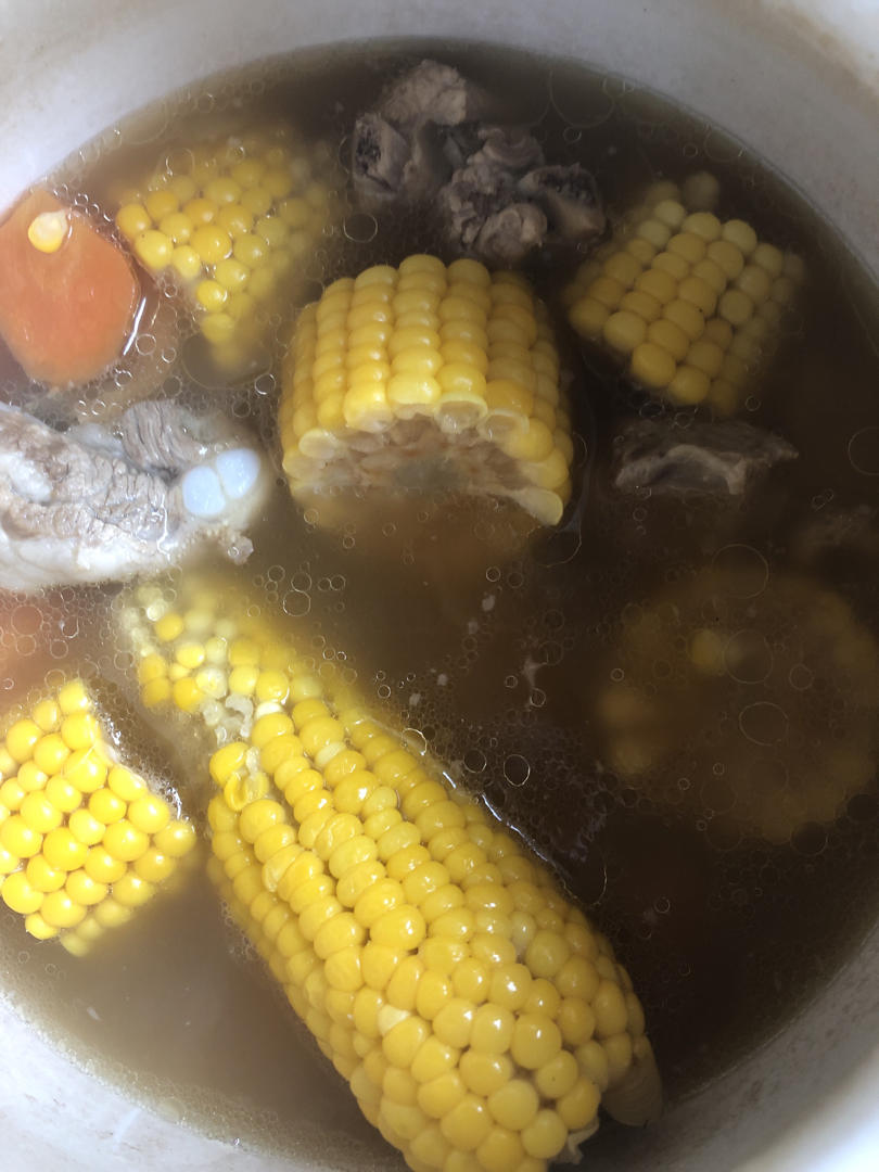 连喝三碗都不够，秋季暖胃排骨玉米汤