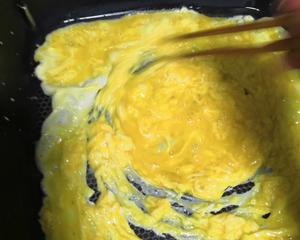 蒜苔炒鸡蛋（焯水）的做法 步骤3