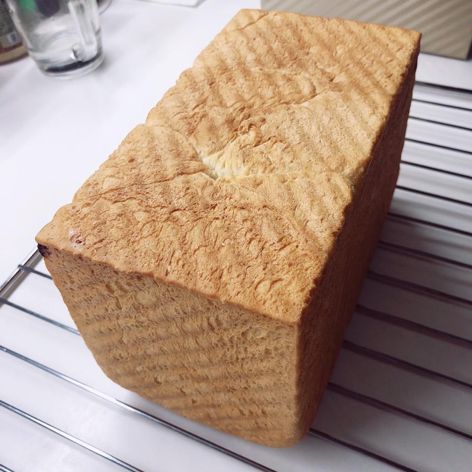 基础面包制作 Basic Bread (Loaf&Roll)