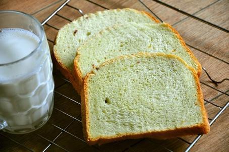 开心果吐司--面包机版的做法