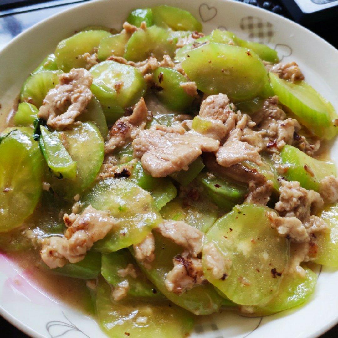 简单又好吃的莴笋炒肉