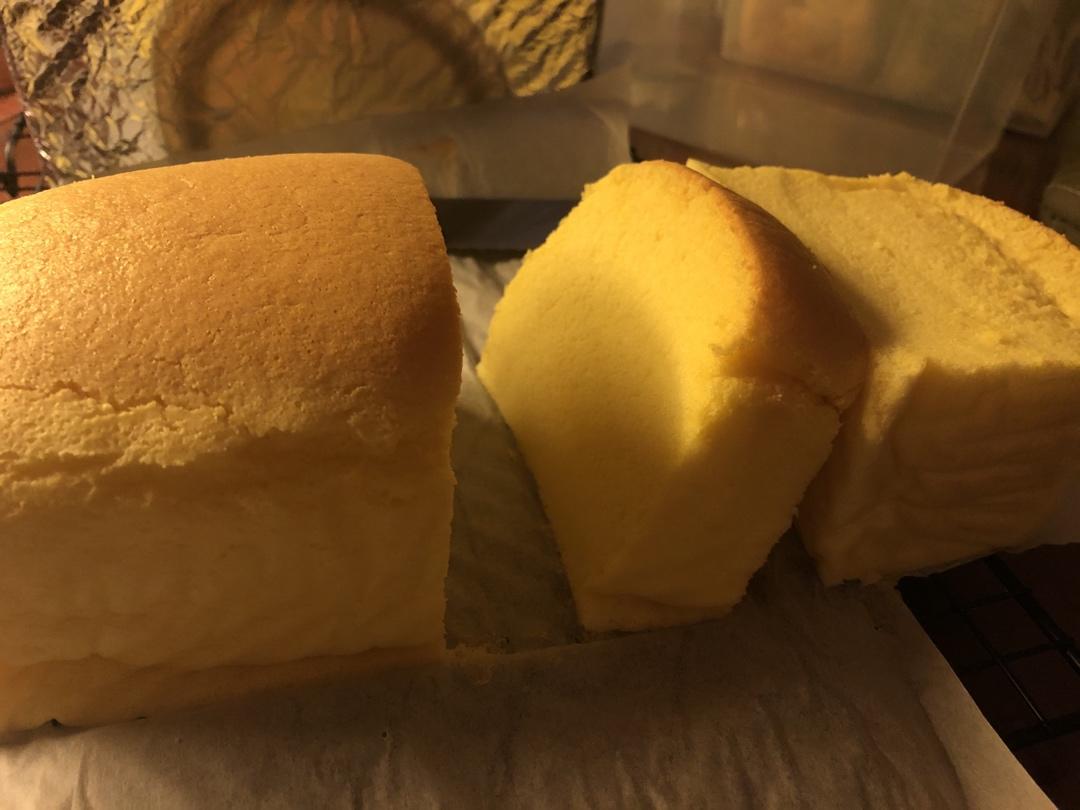 堪比柯基屁股
爆浆芝士🧀古早蛋糕