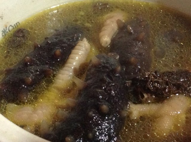 宓儿丶做的海参花胶乌鸡汤