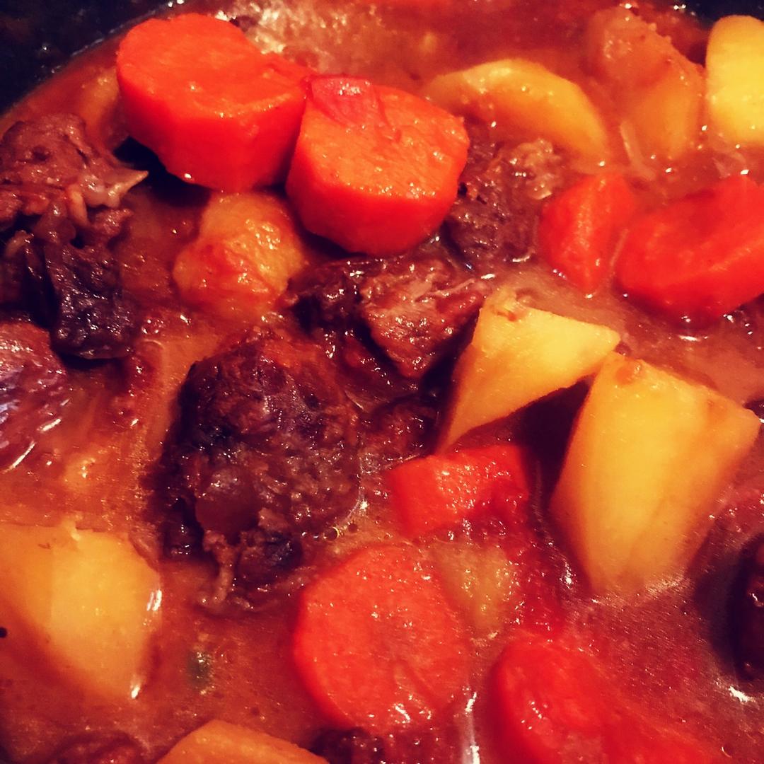 番茄土豆炖牛腩