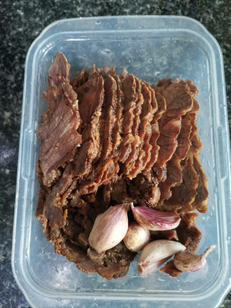 卤牛肉