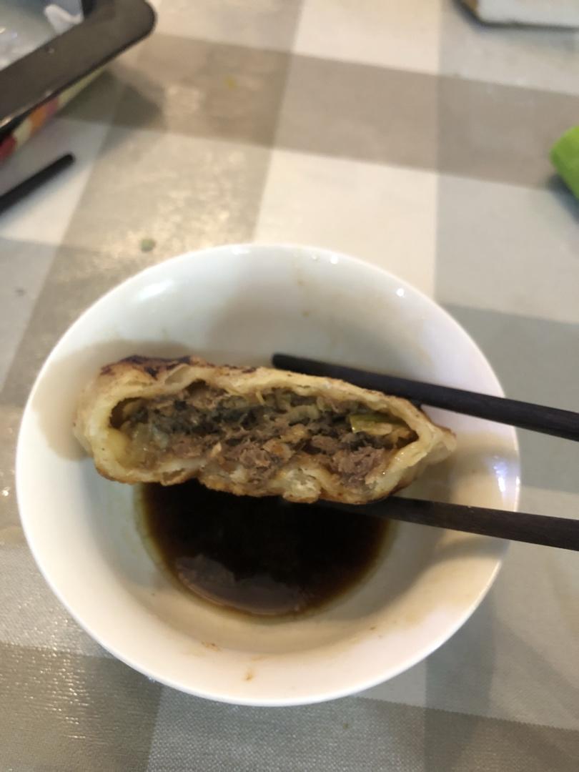 牛肉大葱肉饼