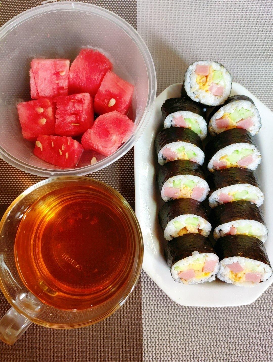 【视频】简单易做的紫菜包饭，做少了不够吃