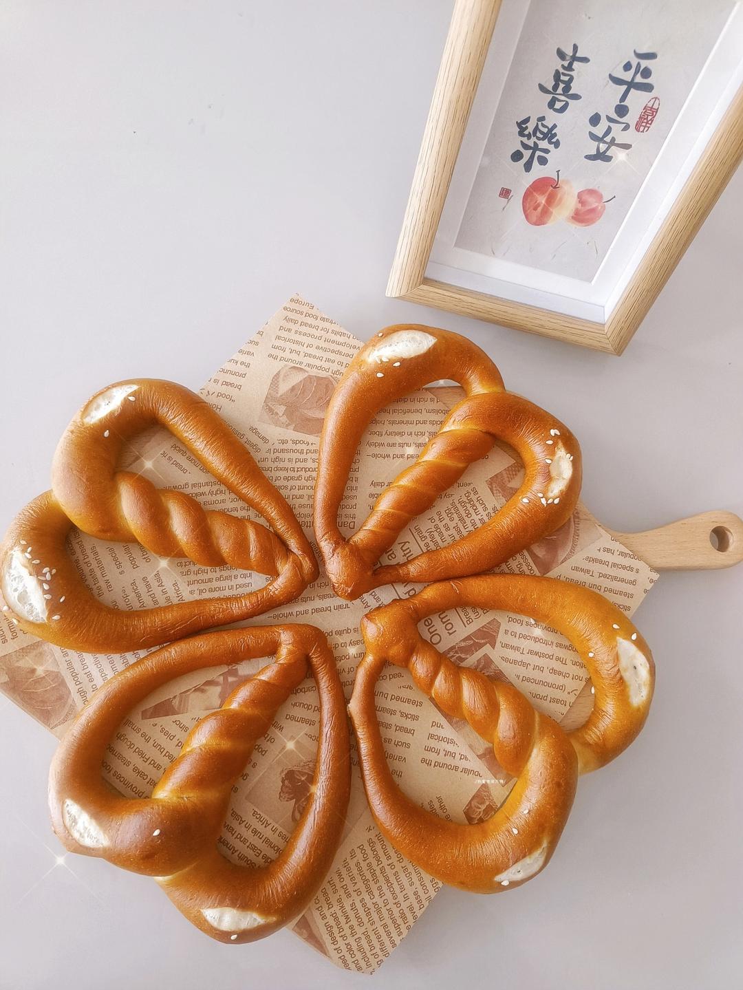 爱心德式碱水结❤️做个面包都是爱你的形状