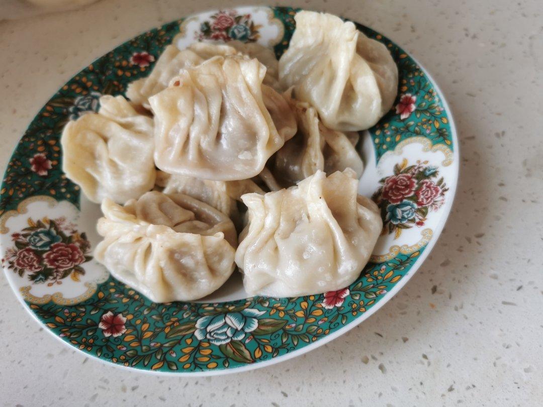 新疆羊肉薄皮包子