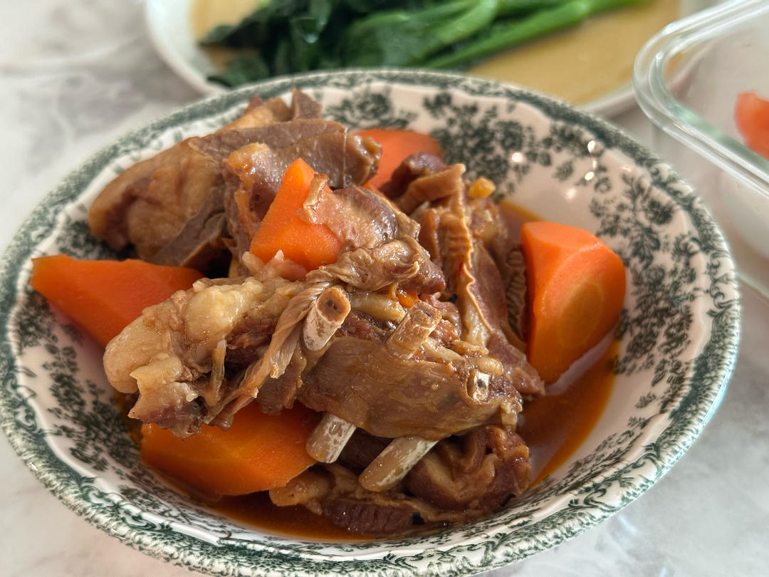 胡萝卜红烧羊肉