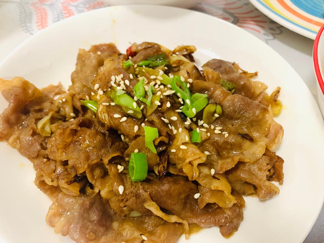 超简单懒人大葱炒羊肉卷的做法