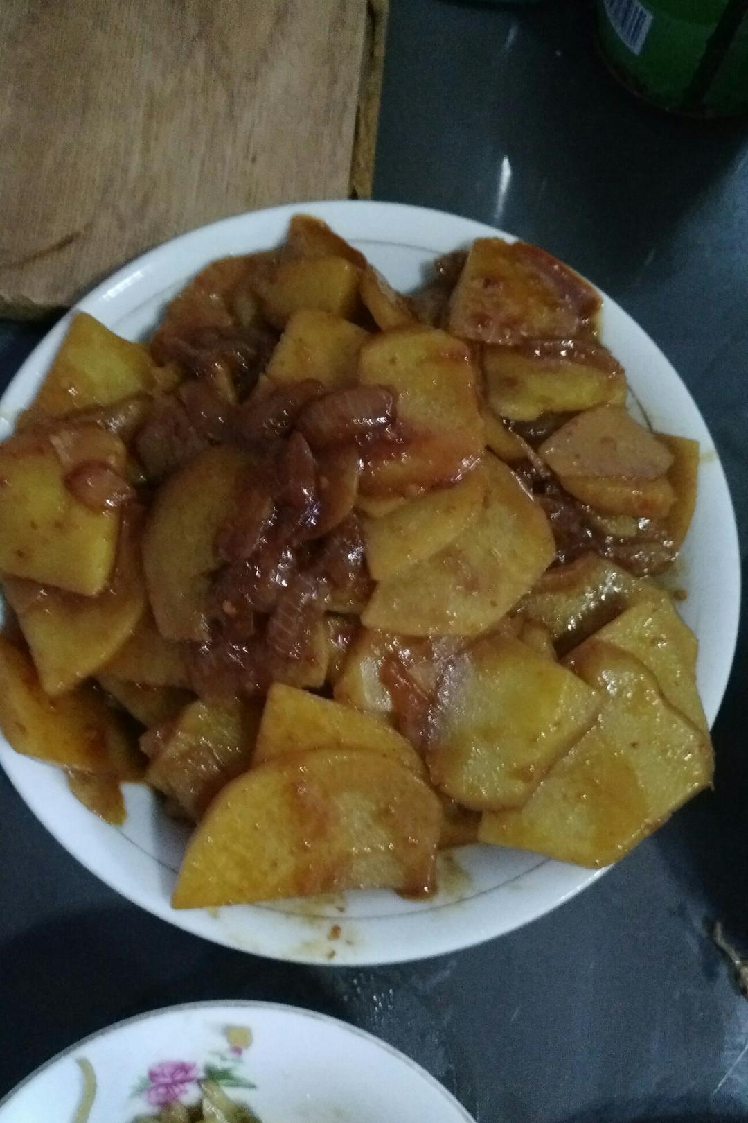 洋葱炒土豆
