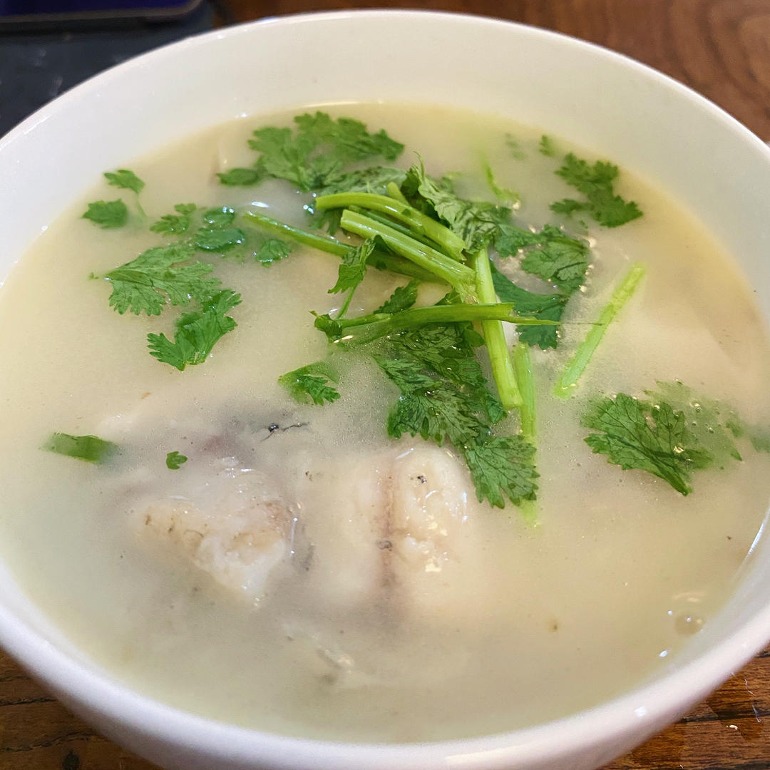 超鲜的奶白黑鱼汤