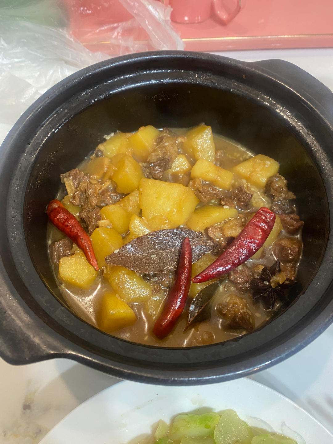 土豆炖牛肉-家常好吃快手！