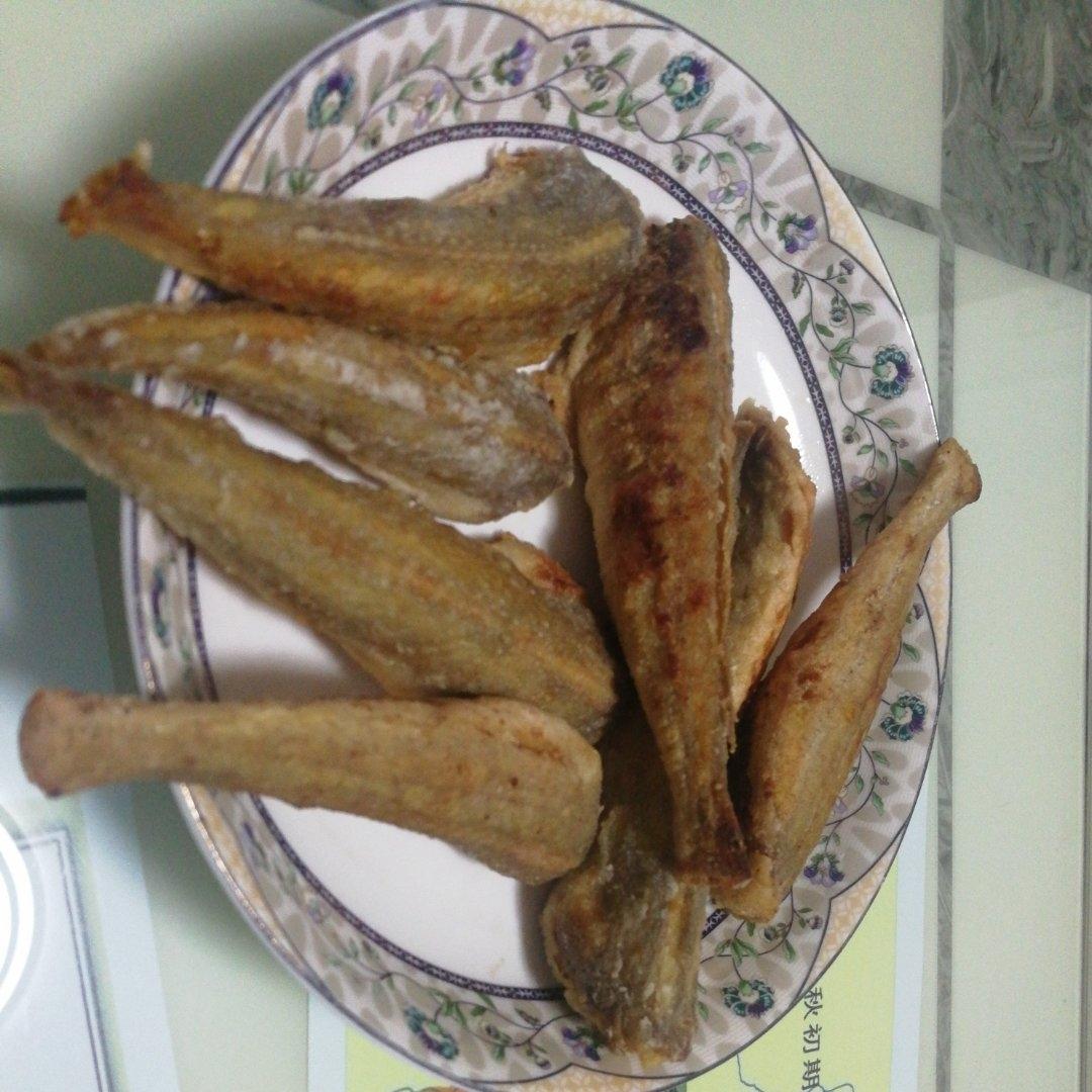 炸红娘鱼/炸带鱼