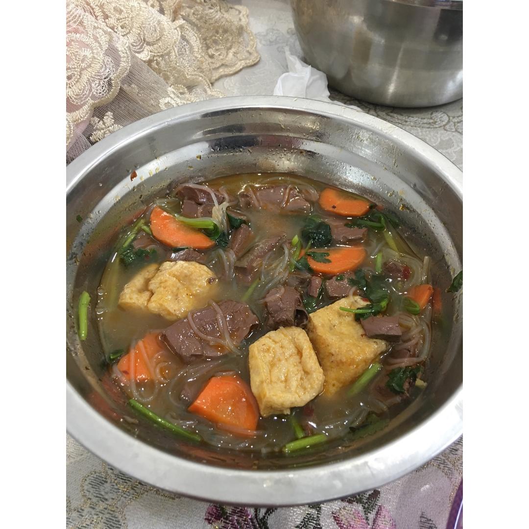 鸭血粉丝汤