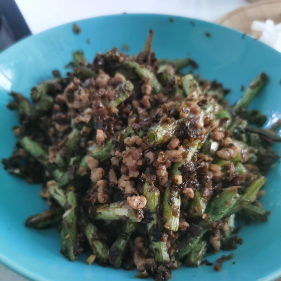 ✅挑战365天晚餐不重样第28天:干煸四季豆‼️