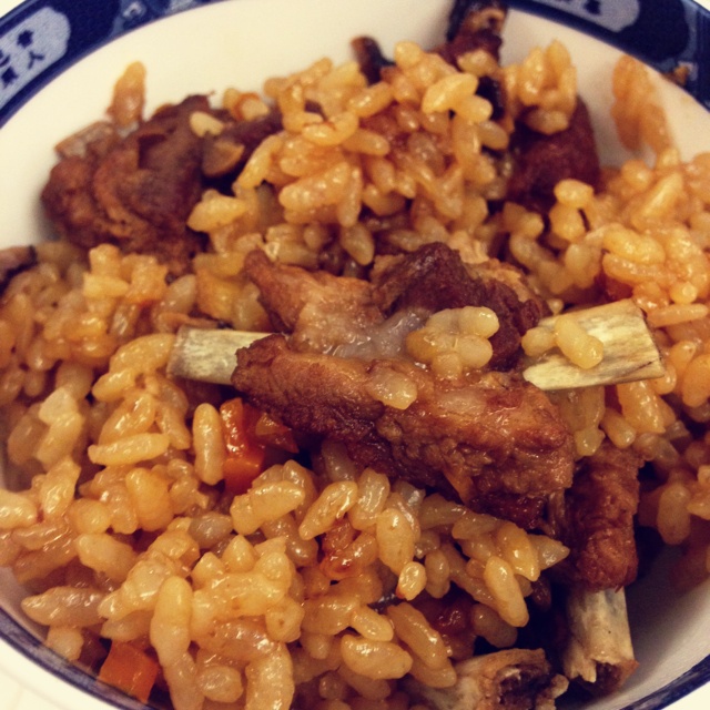 喷香排骨焖饭（爆好吃）